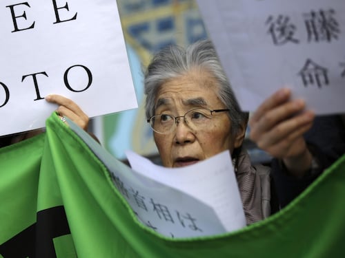 Manifestazione a Tokyo per la liberazione dell'ostaggio