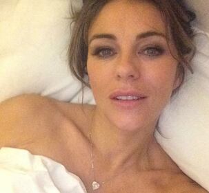 Liz Hurley e un corpo da favola 13