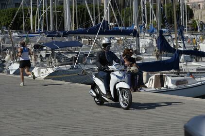 Honda SH Mode, sfida al low budget 17