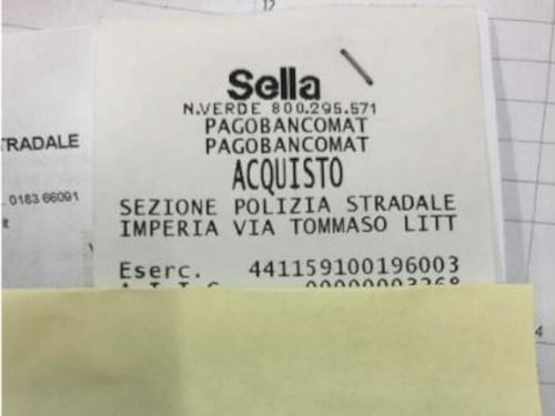 Commerciante paga la multa con il Pos e gli addebitano 5 euro