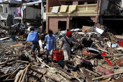 La devastazione di Haiyan 1