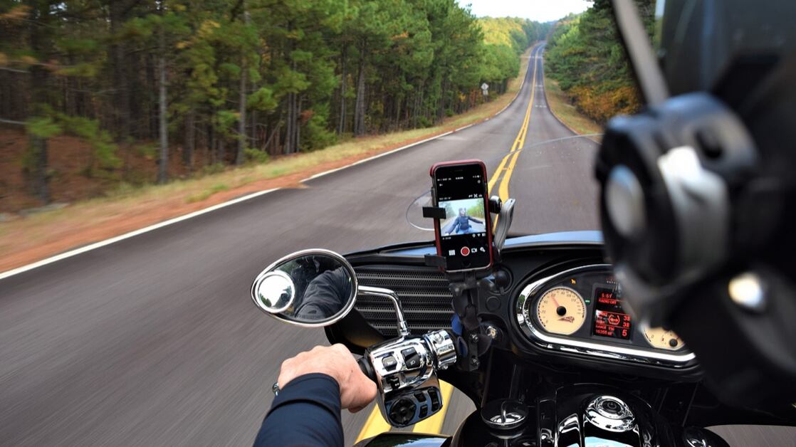 Gli italiani e la passione per le due ruote: 4 su 10 sono motociclisti