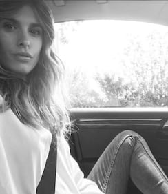 Elisabetta Canalis, selfie seducente 5