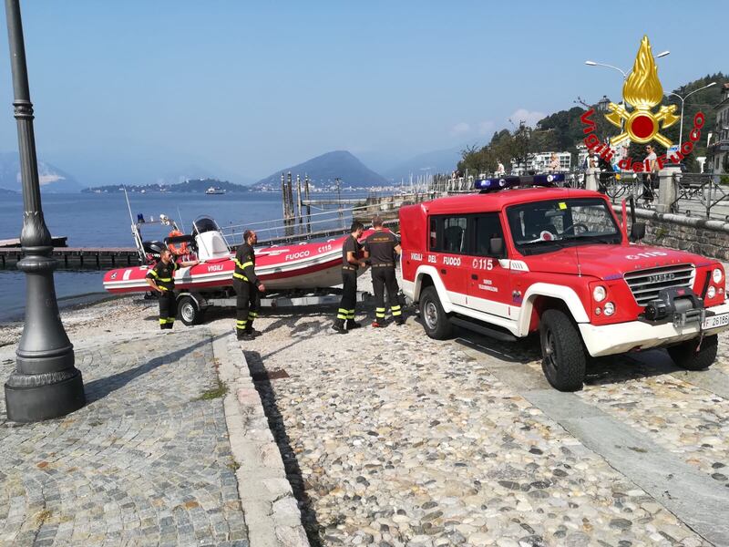 Lago Maggiore, continuano le ricerche del disperso caduto dal traghetto 3