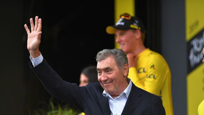 Paura per Eddy Merckx, ricoverato in ospedale dopo una caduta in bicicletta