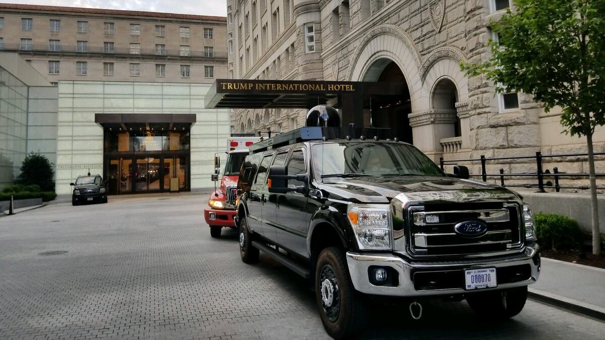Nel corteo presidenziale di Trump debutta il nuovo Roadrunner