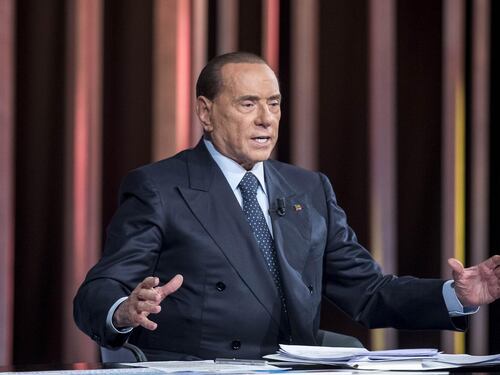 Rai, Berlusconi gela il governo: "Nomine? Pessimo segnale"