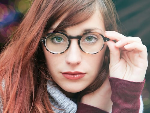 Occhiali, come scegliere la montatura giusta? Le 4 regole guida