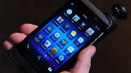 Rim sempre più Blackberry ma non basta il "10" per salire in Borsa