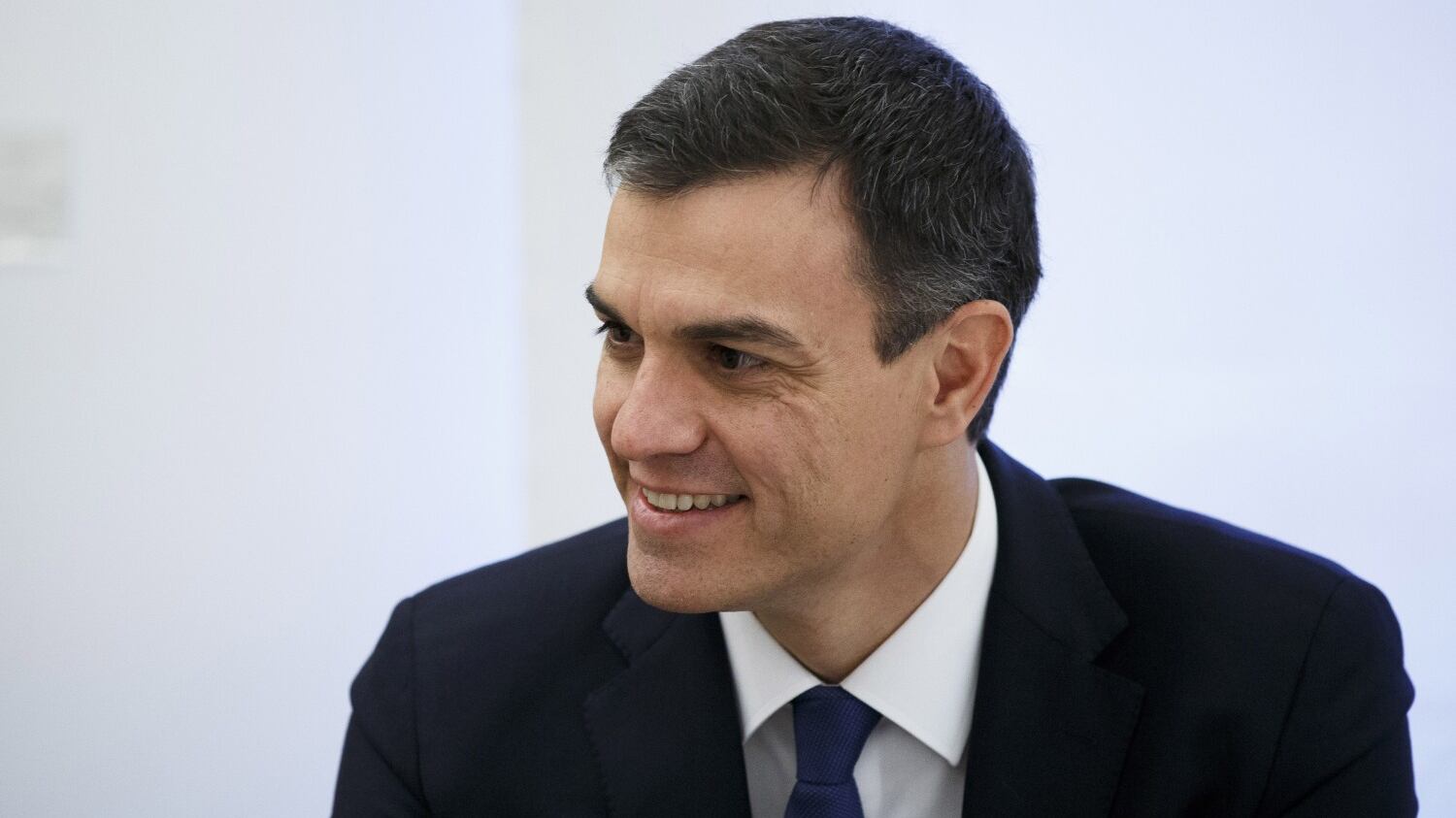 Barcellona si offre, Madrid dice no: il boomerang del buonismo di Sanchez