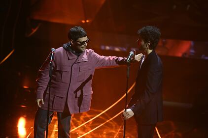 Sanremo 2024: ecco il look della quarta serata del Festival di Gazzelle 5