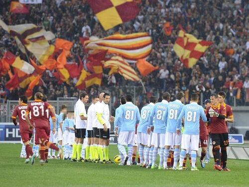 Roma-Napoli e derby di Roma solo di giorno Trasferte aumentano i controlli