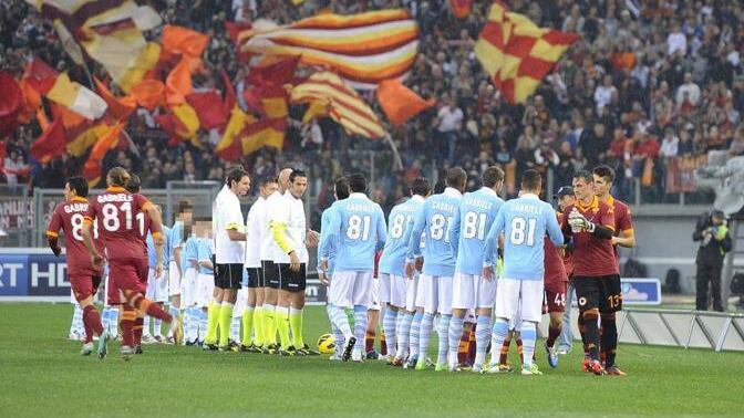 Roma-Napoli e derby di Roma solo di giorno Trasferte aumentano i controlli