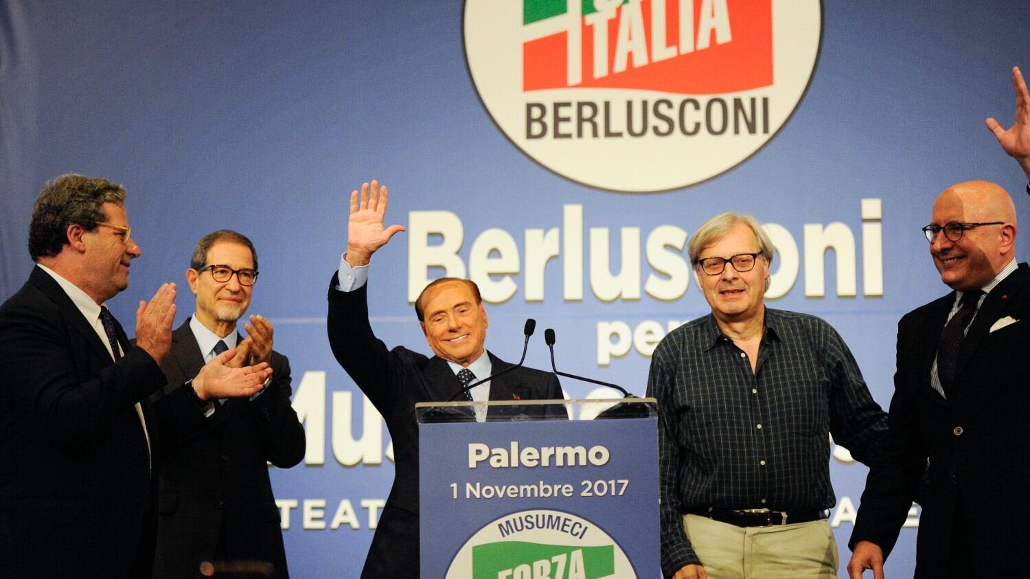 "Via all'operazione meno tasse Chi vota i 5 Stelle non ha la testa"