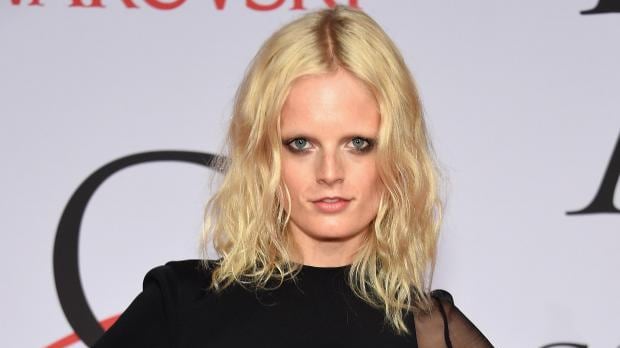 La top model confessa: "Sono intersessuale e voglio aiutare i bambini nati come me"