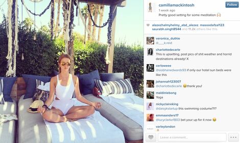Camilla Mackintosh, gambe chilometriche su Instagram 11
