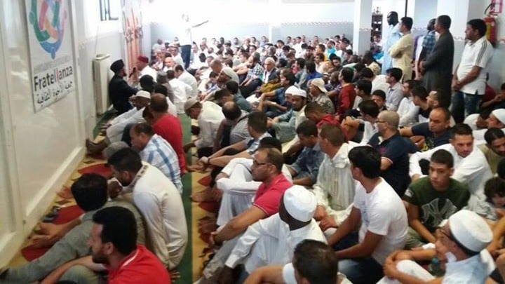 Se l'imam approva la necrofilia: "Sì al sesso con la moglie morta"