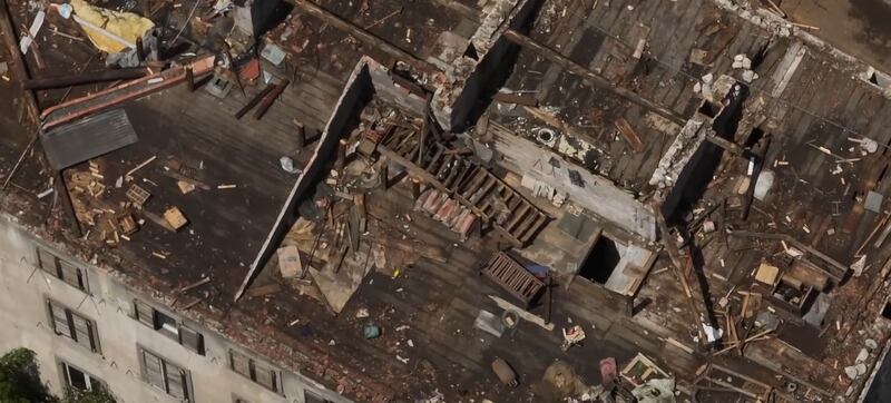 Devastazione e tetti scoperchiati, i danni in Val Seriana dopo il violento temporale 4