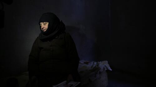 Le famiglie dei copti piangono i loro morti 13
