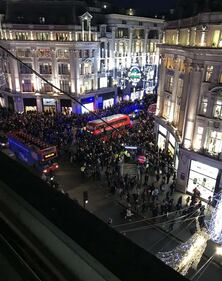 Londra, scatta l'allarme a Oxford Street: paura tra la gente 18