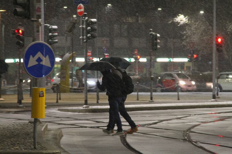 Arriva la prima neve a Milano 4