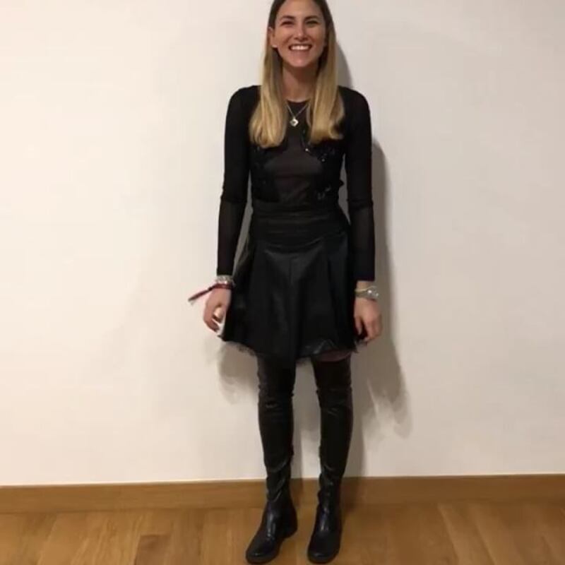 Lady Caldara incanta sui social: le foto della fidanzata del difensore del Milan 7