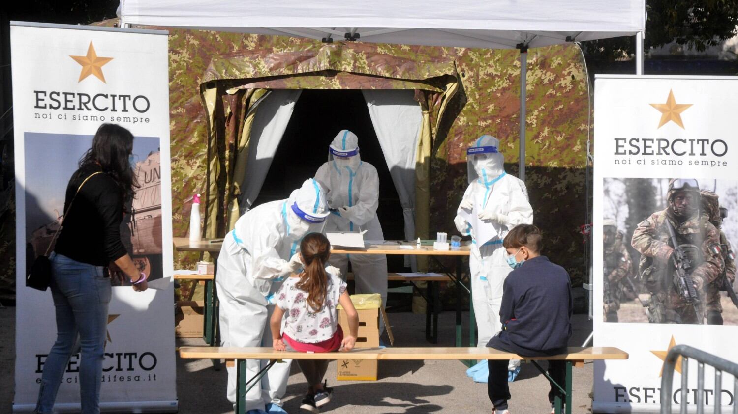Gli ospedali da campo per la guerra del Sud. Lockdown per l'Abruzzo