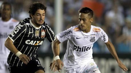 Pato minacciato dai tifosi, abbandona il Corinthians per i "cugini" del San Paolo