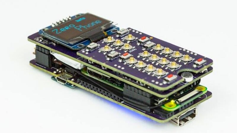 Che cos’è ZeroPhone, il telefono minimal da soli 50 dollari