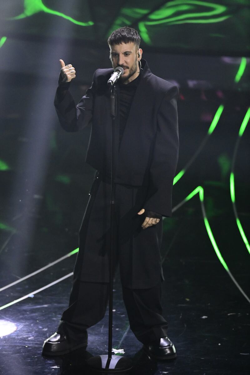 Sanremo 2024: ecco il look della quarta serata del Festival di Fred De Palma 4