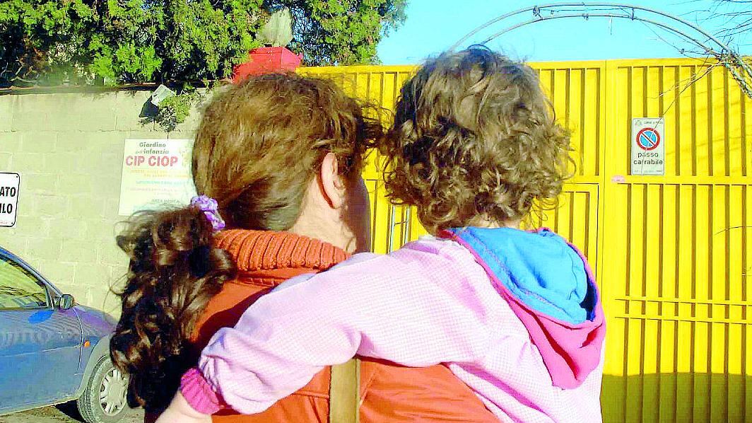 Tutti fissati con l'eterologa ma le adozioni sono crollate