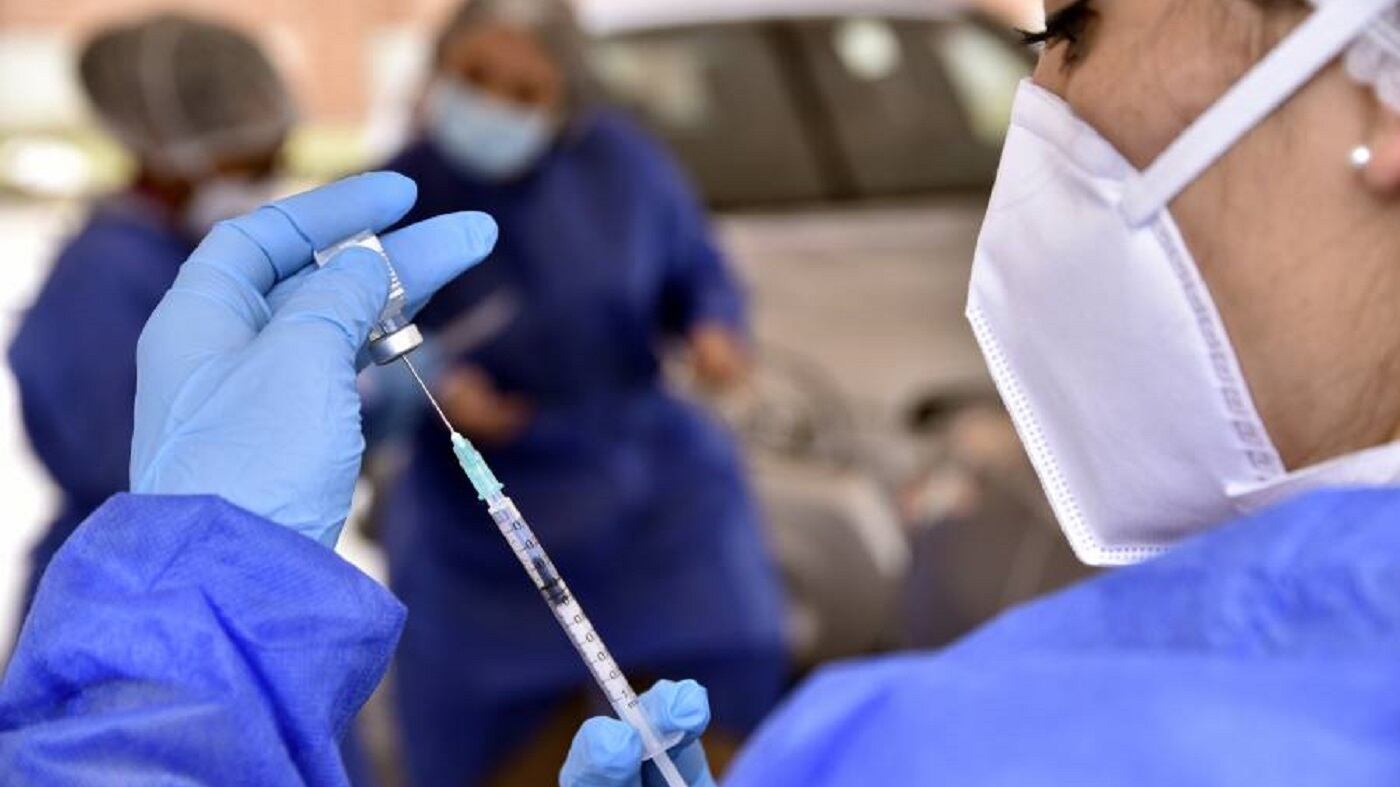 Vaccini a rilento, trasporti e tamponi. L'ombra della Dad sul ritorno a scuola