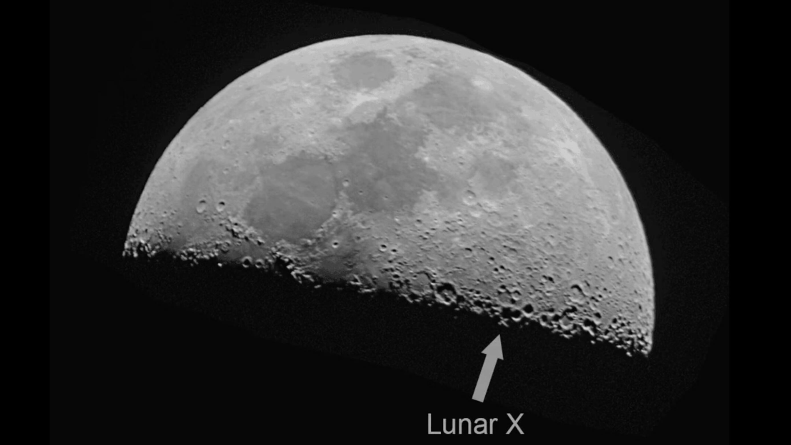 Una "X" sulla Luna: ecco cos'è e quando sarà visibile