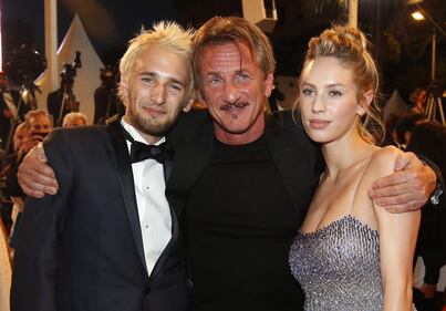 La figlia di Sean Penn gli ruba la scena a Cannes 21
