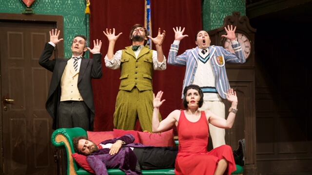 Quella commedia è un disastro, si ride al Carcano