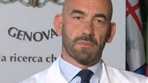 "Waterloo dei tamponi". Sui test anti-Covid un'altra lite fra virologi: "Vanno usati meglio"