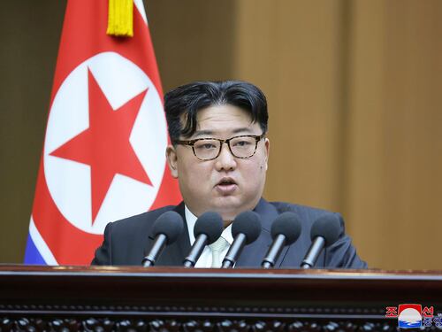 Il volo dei droni poi la minaccia di Kim: "Artiglieria pronta ad aprire il fuoco"