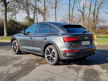 Audi Q5 Spoortback PHEV, guarda le foto 8