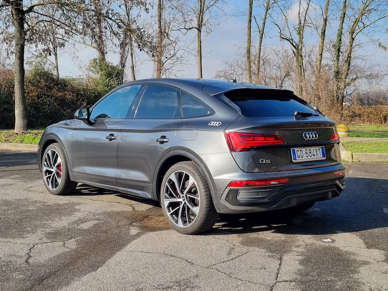 Audi Q5 Spoortback PHEV, guarda le foto 8