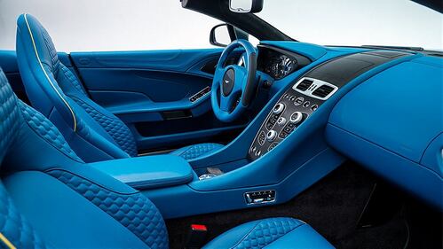 Aston Martin Vanquish Volante 2