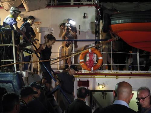 Il "tribunale rosso" passa all'attacco. La Russa in campo: sentenza abnorme