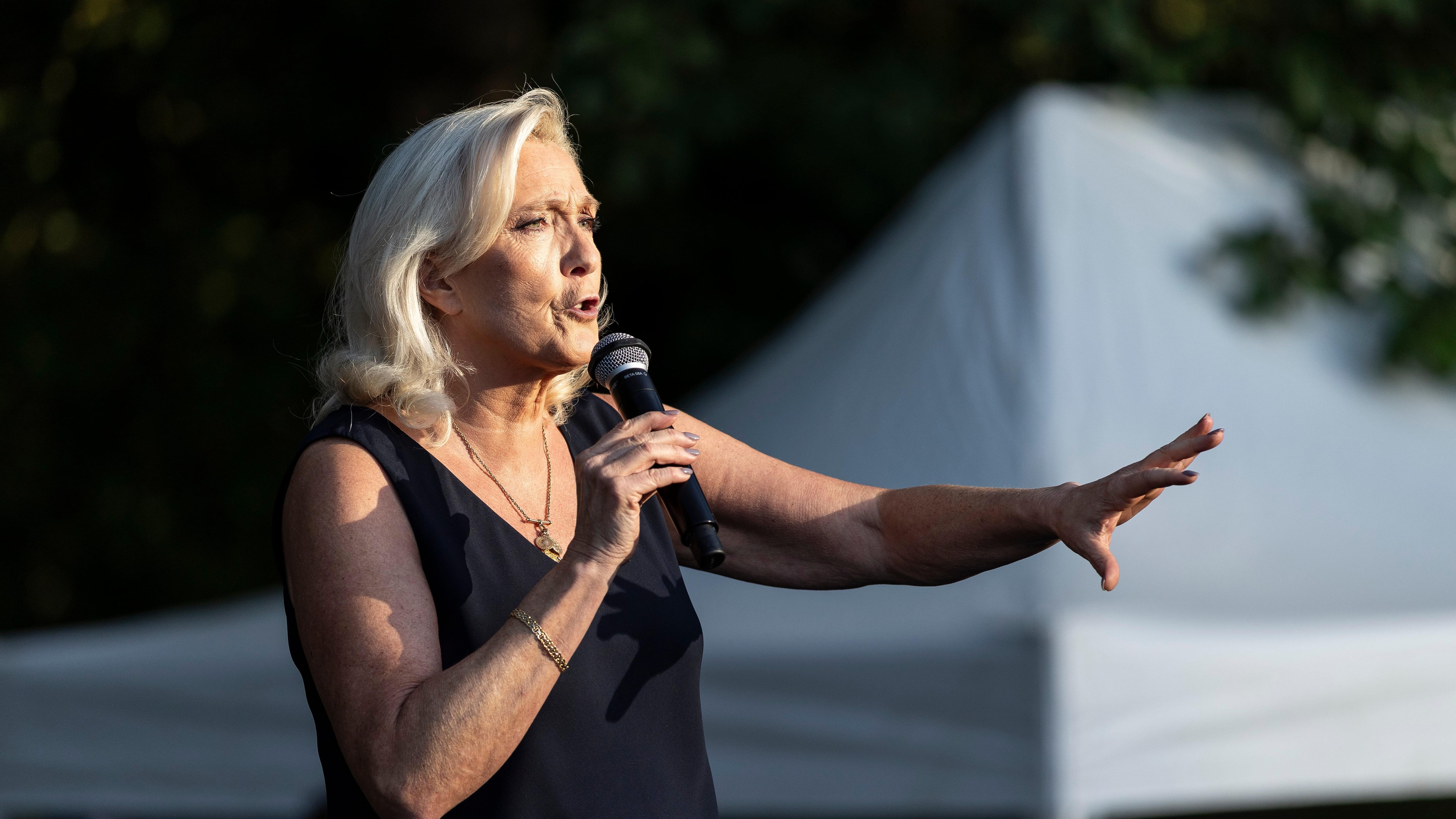 Ranucci-Lavitola manco ‘na fiction, Le Pen lasci a Bardella: quindi, oggi…