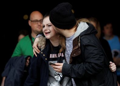 Attentato a Manchester, gli omaggi per le 22 vittime 6