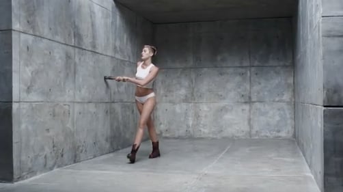 Miley Cyrus nuda per Terry Richardson 17