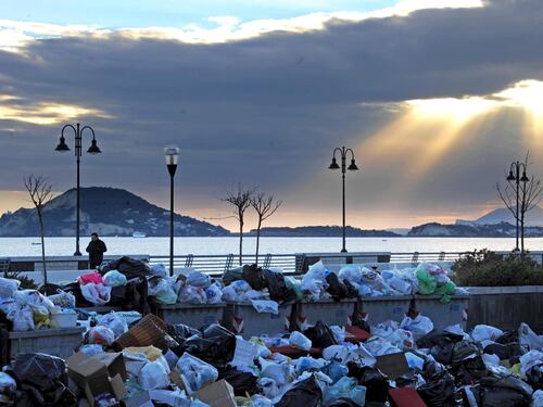 Traffici illeciti, in Italia un'inchiesta ogni 4 giorni