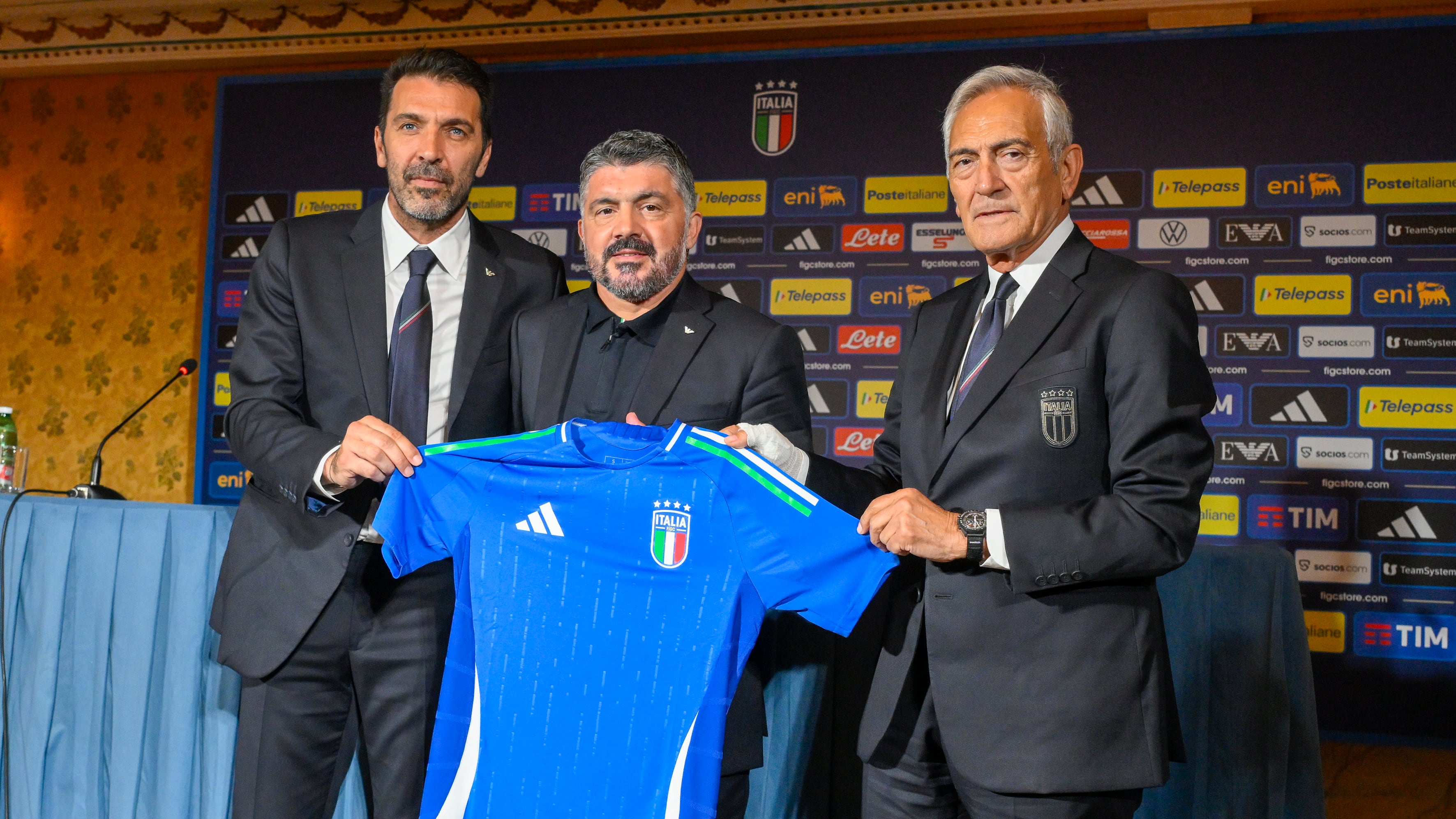 Inizia l'era Gattuso: "Andremo al Mondiale. In ritiro anche chi sta male. Serie A? Troppi stranieri"