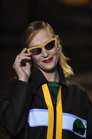Uma Thurman e Naomi Campbell sfilano a Parigi  8