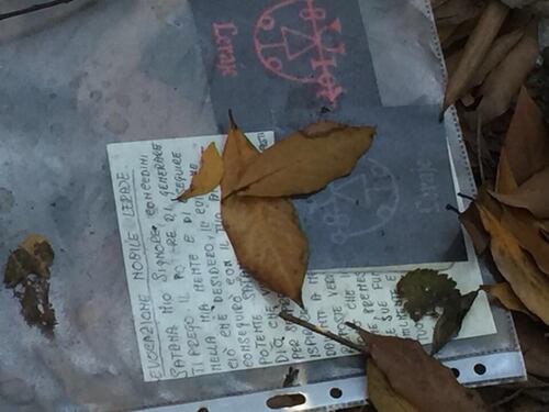 Halloween, resti di riti satanici nel parco di Villa Pamphilj