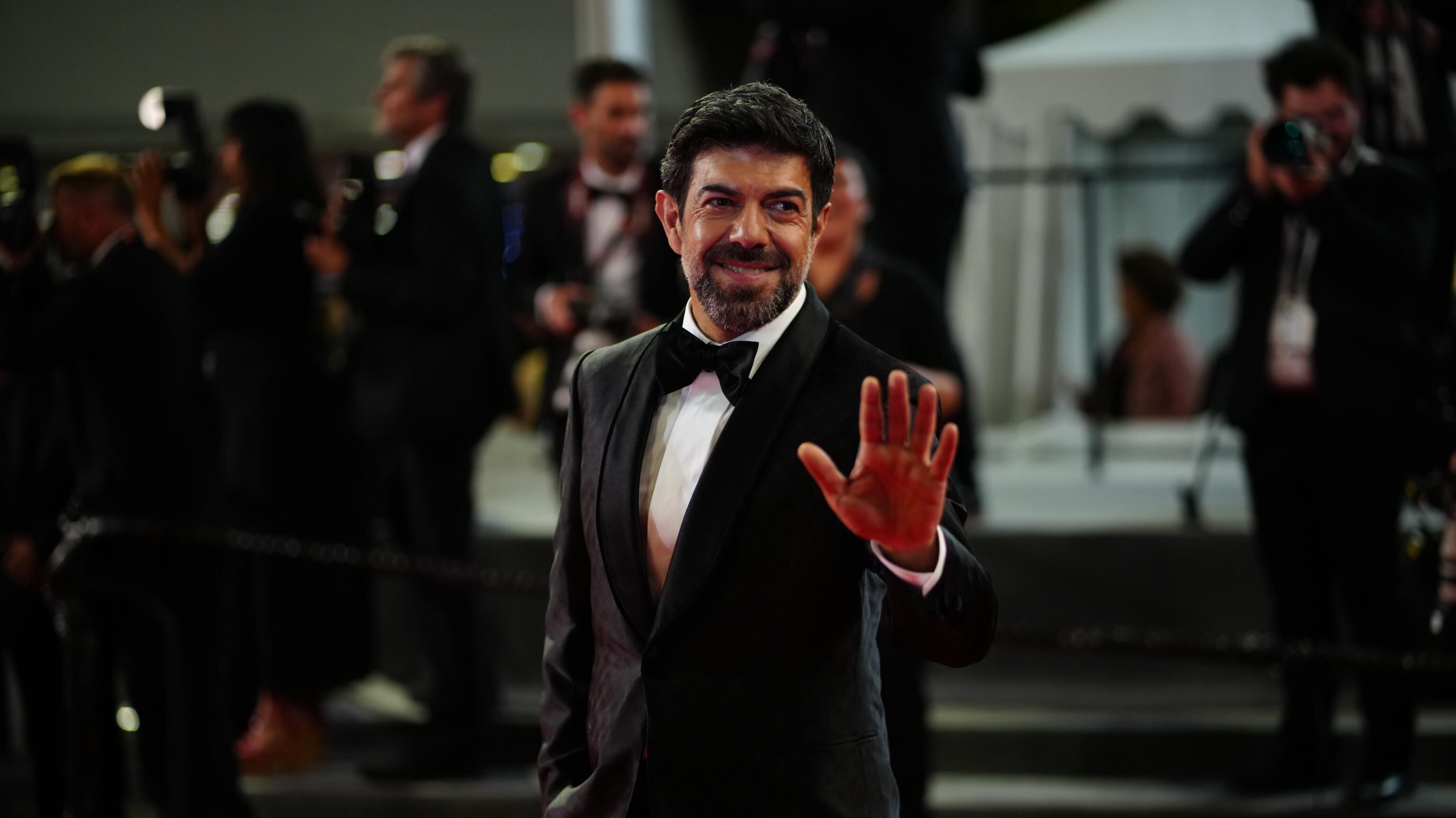 Martone racconta il cuore e la "Nostalgia". L'Italia sveglia i sentimenti sulla Croisette