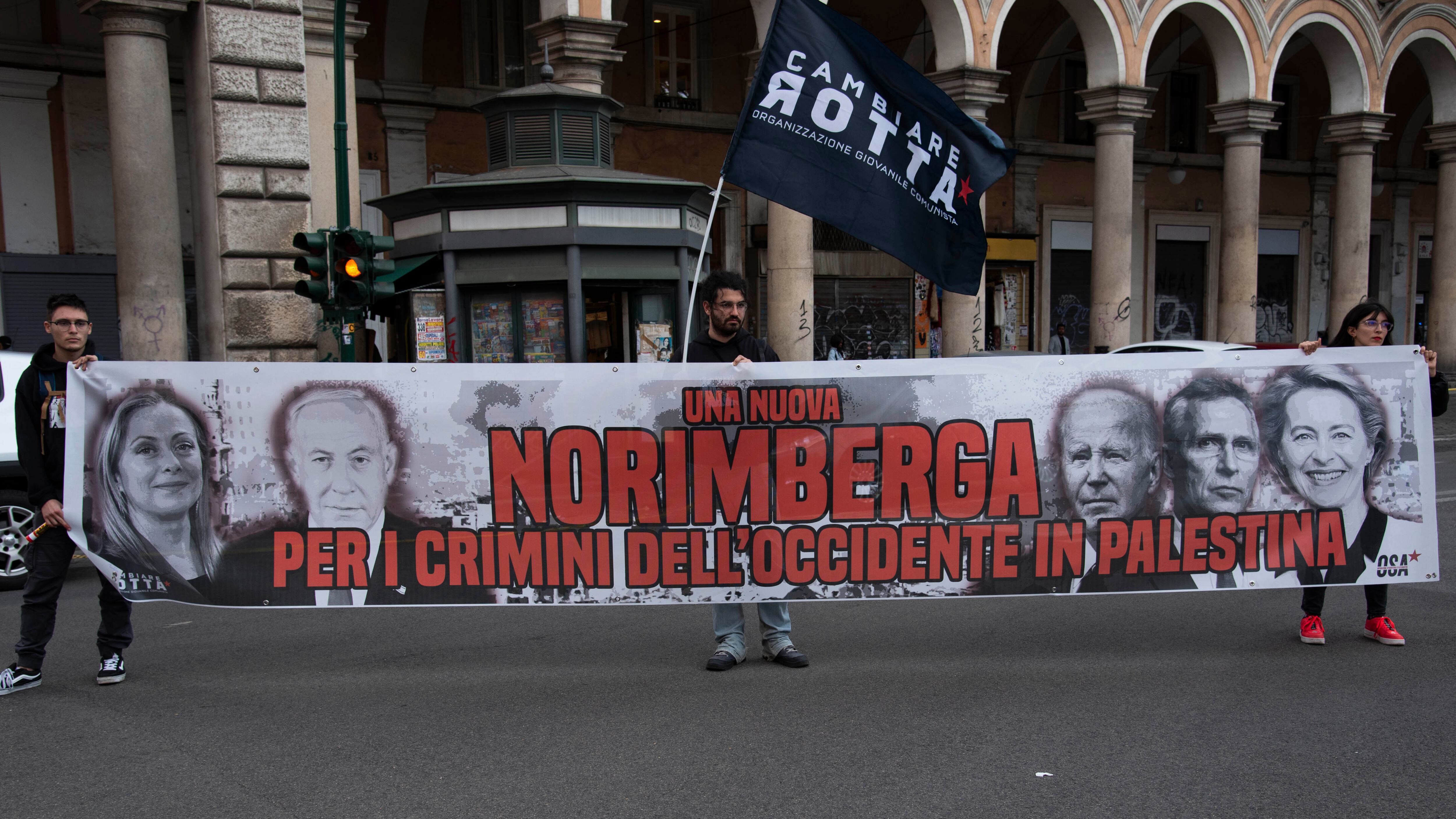 La sinistra che farnetica: "Norimberga per la Meloni"